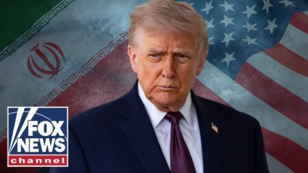 Trump issues NEW WARNING to Iran on Strait of Hormuz