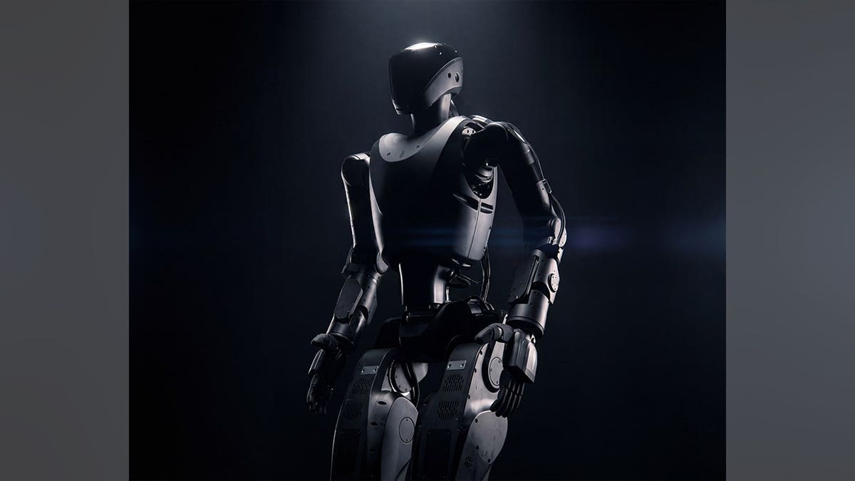 Side view of the Phantom robot.
