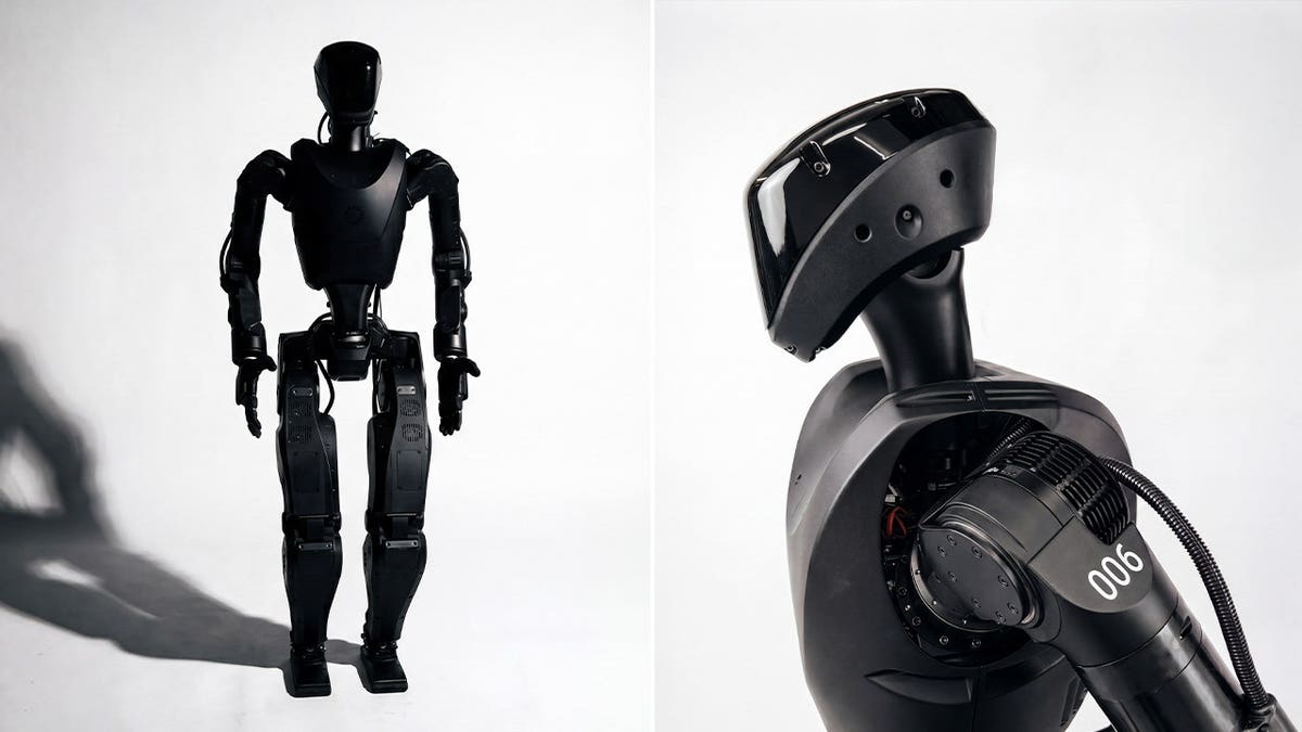 Front and side views of the Phantom robot by Foundation.