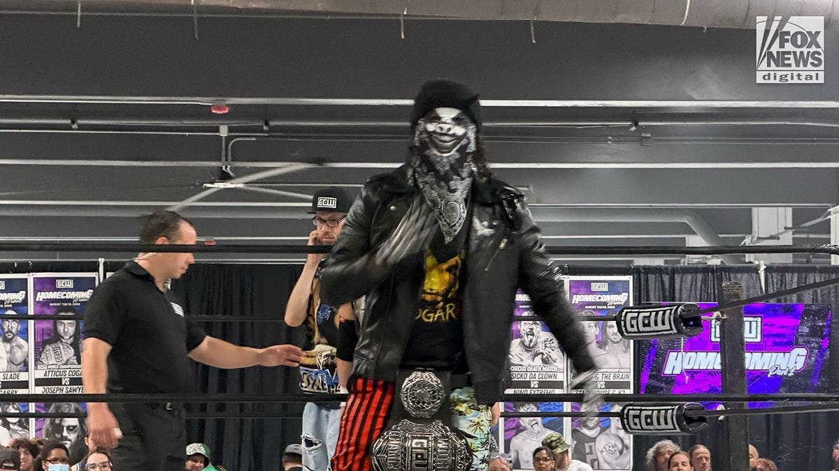 Atticus Cogar in the ring