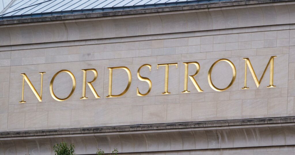 Hill House Dresses, Vuori Leggings and New Balance Sneakers Are Hiding in Nordstrom’s End of Summer Sale Hill House Dresses, Vuori Leggings and New Balance Sneakers Are Hiding in Nordstrom’s End of Summer Sale