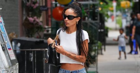 Zoe Kravitz Made This Once-Dated Jeans Trend Look Like the Coolest Denim Style for Fall 2026