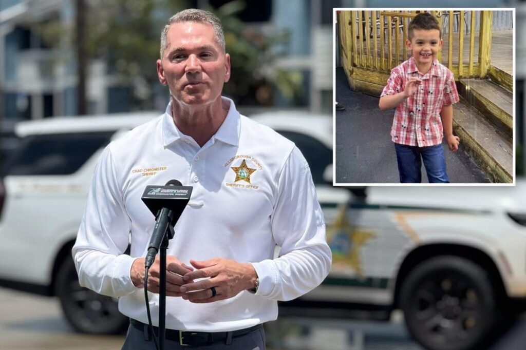 5-year-old autistic child found dead in pond at Florida apartment complex 5-year-old autistic child found dead in pond at Florida apartment complex
