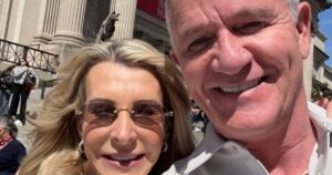 Golden Bachelorette’s Chock Chapple Gets Prostate Removed After Cancer Scare: ‘For Joan’