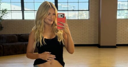 Witney Carson Debuts Baby Bump as She Prepares to Meet Her ‘DWTS’ Season 35 Partner for 1st Time Witney Carson Debuts Baby Bump as She Prepares to Meet Her ‘DWTS’ Season 35 Partner for 1st Time