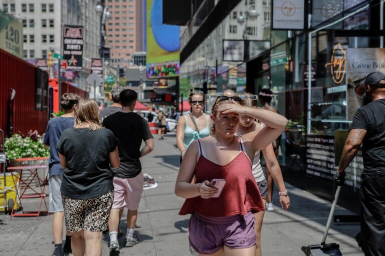 ‘Caribbean’-like humidity and extreme heat to suffocate NYC for several days ‘Caribbean’-like humidity and extreme heat to suffocate NYC for several days