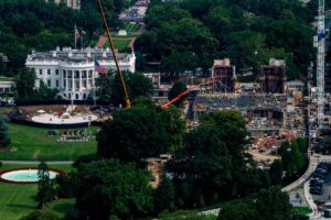 Trump asks Supreme Court to let 0M ballroom project resume at White House Trump asks Supreme Court to let 0M ballroom project resume at White House