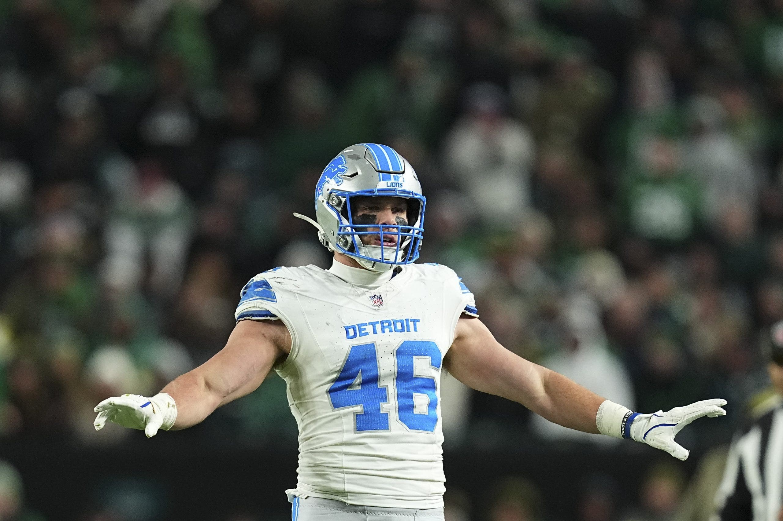 Jack Campbell had the second-most tackles in the NFL this past season. (Photo by Mitchell Leff/Getty Images)