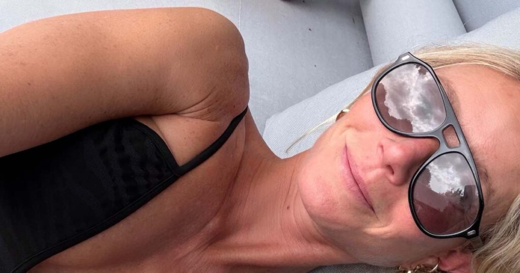 Gwyneth Paltrow and Lookalike Daughter Apple, 22, Soak Up the Summer in Swimsuits: ‘So Far So Good’ Gwyneth Paltrow and Lookalike Daughter Apple, 22, Soak Up the Summer in Swimsuits: ‘So Far So Good’