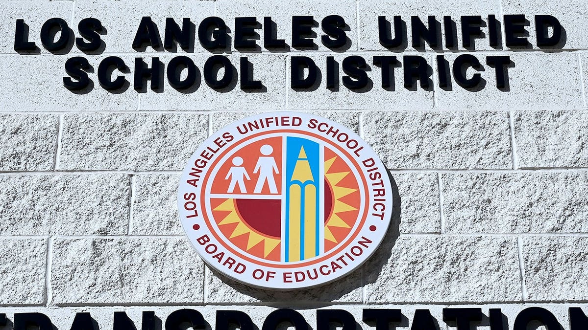 Los Angeles Unified School District sign