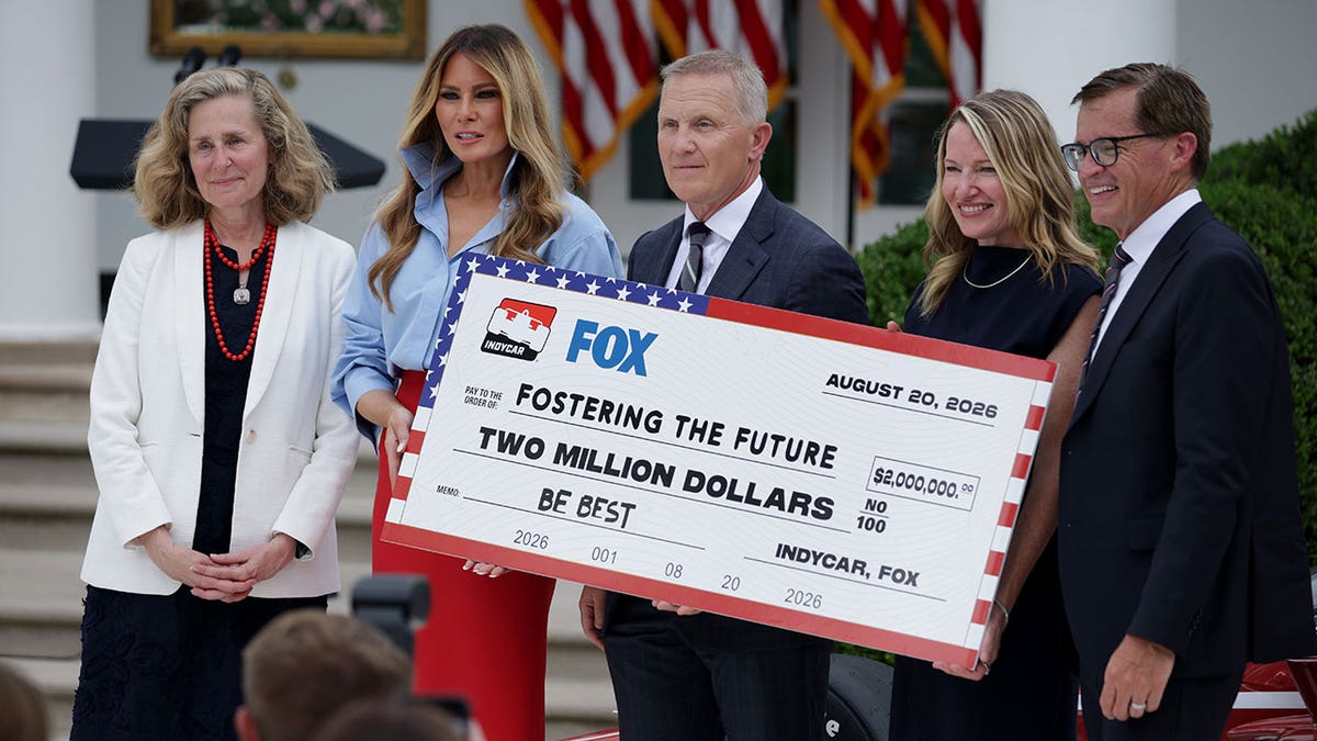 FOX Sports CEO Eric Shanks, first lady Melania Trump, IndyCar president Doug Boles, Cherise Hall and Pamela Whittenm.
