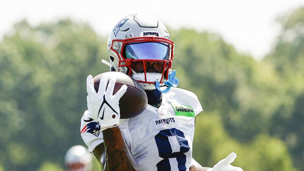 Commanders filling wide receiver need with Stefon Diggs, leaving Brandon Aiyuk to stew in his odd behavior Commanders filling wide receiver need with Stefon Diggs, leaving Brandon Aiyuk to stew in his odd behavior