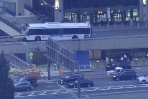 13 hurt at Newark Airport after shuttle bus smashes into concrete wall — snarling traffic