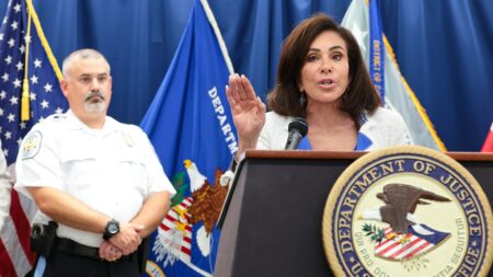 Trump urges Jeanine Pirro to revisit dropped Lincoln Memorial Reflecting Pool vandalism case
