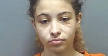 Woman, 21, Arrested After Stabbing Mother 10 Times in Chick-fil-A Parking Lot During Fight Woman, 21, Arrested After Stabbing Mother 10 Times in Chick-fil-A Parking Lot During Fight