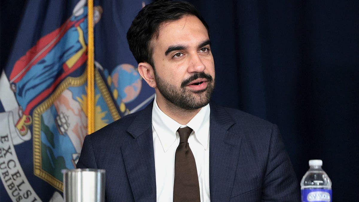New York City Mayor Zohran Mamdani speaks at state financial meeting.