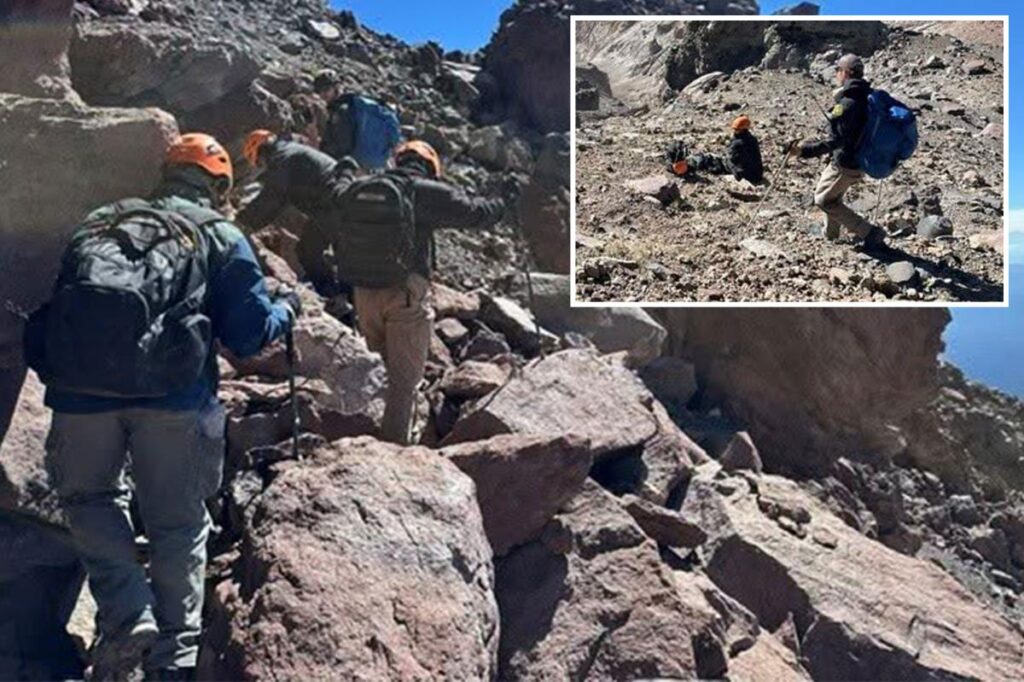 Friends trapped 11,000ft up notoriously dangerous California volcano after moronic mistake Friends trapped 11,000ft up notoriously dangerous California volcano after moronic mistake