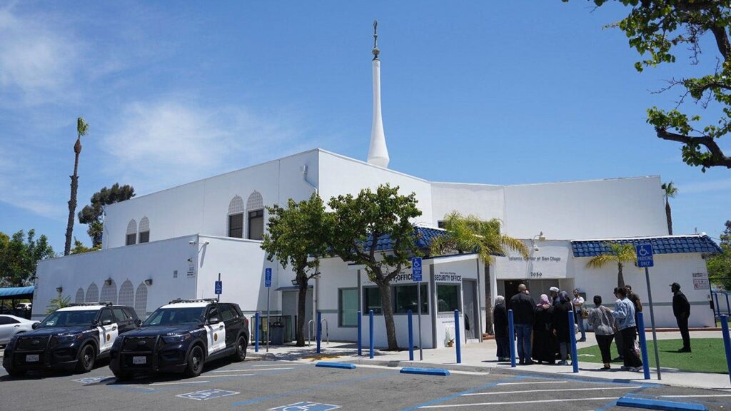 Teen girl indicted on murder charges for allegedly helping spread livestream of deadly mosque shooting Teen girl indicted on murder charges for allegedly helping spread livestream of deadly mosque shooting