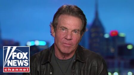 Dennis Quaid: Hollywood STILL hates Reagan