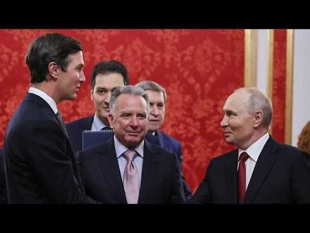 US peace envoys arrive in Kyiv after talks with Putin