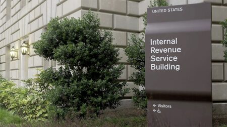 Appeals court upholds order blocking IRS from sharing taxpayer data with ICE
