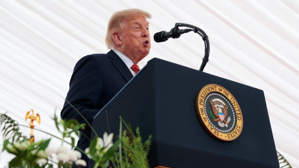 Trump says he would ‘love’ to see Ireland unified as one nation