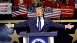 Vulnerable House Republicans embrace Trump as GOP bets on defying midterm history Vulnerable House Republicans embrace Trump as GOP bets on defying midterm history