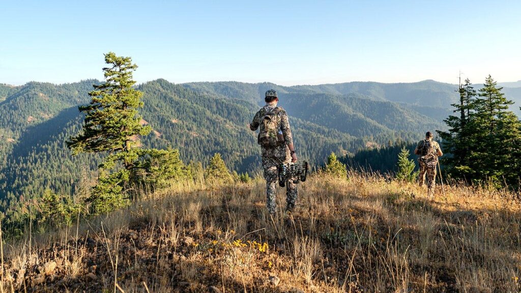 Savage bear attack leaves wounded Montana hunter with horrifying option Savage bear attack leaves wounded Montana hunter with horrifying option
