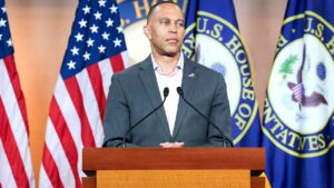 Democrat rebels defy Jeffries to hand GOP critical win just before midterms