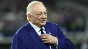 Terrell Owens compares Jerry Jones to Donald Trump, says Cowboys owner shows signs of ‘narcissism’