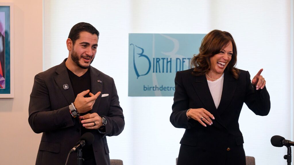 Kamala Harris says ‘attack on DEI is an attack on maternal care’ in appearance with El-Sayed Kamala Harris says ‘attack on DEI is an attack on maternal care’ in appearance with El-Sayed