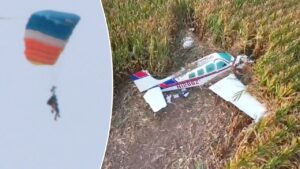Skydivers watch plane vanish from sight, make split-second decision to jump