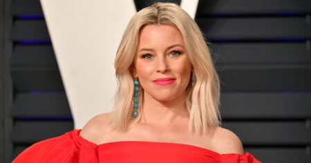 Elizabeth Banks’ Rich Mom Sweater Nailed Fall 2026’s Hottest Neutral Color Trend — No, It’s Not Chocolate Brown