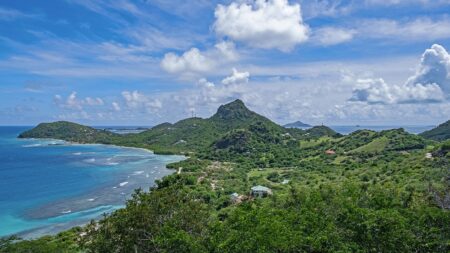 4 killed, 4 wounded in mass shooting near capital of Caribbean luxury tourism destination 4 killed, 4 wounded in mass shooting near capital of Caribbean luxury tourism destination