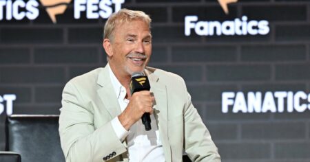 Kevin Costner, 71, Sparks Dating Rumors With Lifestyle Coach Jennifer Milburn, 40 Kevin Costner, 71, Sparks Dating Rumors With Lifestyle Coach Jennifer Milburn, 40