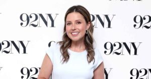 Katie Thurston Undergoes Chin Liposuction Amid Ongoing Breast Cancer Battle: ‘1 For Myself’ Katie Thurston Undergoes Chin Liposuction Amid Ongoing Breast Cancer Battle: ‘1 For Myself’