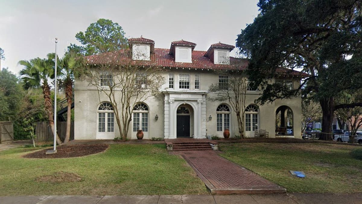 image shows DKE frat house