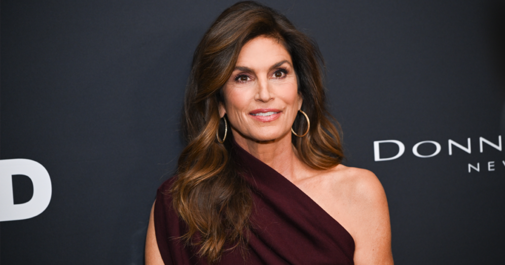 Cindy Crawford’s Big, Slouchy Tote Is Perfect for Work, Travel and Everything Between Cindy Crawford’s Big, Slouchy Tote Is Perfect for Work, Travel and Everything Between