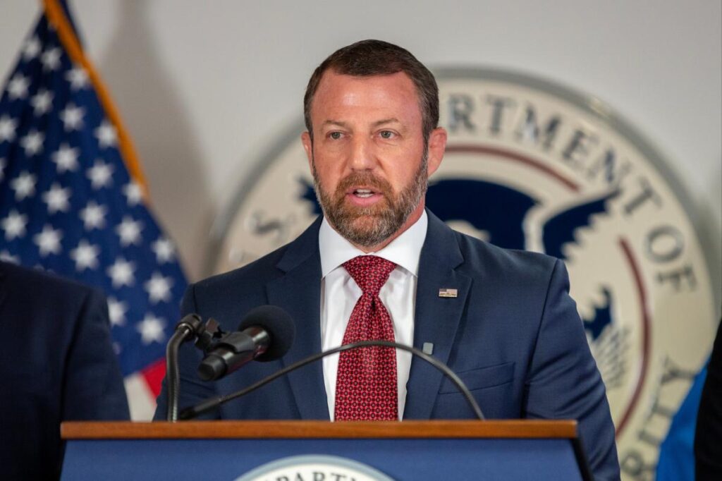 Plane carrying DHS Secretary Markwayne Mullin makes emergency landing after engine failure Plane carrying DHS Secretary Markwayne Mullin makes emergency landing after engine failure