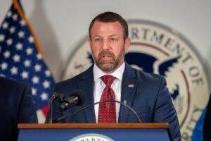 Plane carrying DHS Secretary Markwayne Mullin makes emergency landing after engine failure Plane carrying DHS Secretary Markwayne Mullin makes emergency landing after engine failure