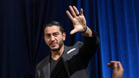 Fatwas, holy wars and socialism: Inside the Islamic conference where El-Sayed drew a hero’s welcome