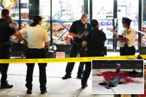 Man, 45, slashed in neck on Midtown street in latest NYC stabbing: cops Man, 45, slashed in neck on Midtown street in latest NYC stabbing: cops
