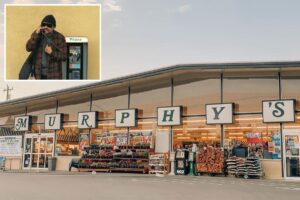Oscar-winning film turns humble California grocery store into a tourist hot spot Oscar-winning film turns humble California grocery store into a tourist hot spot
