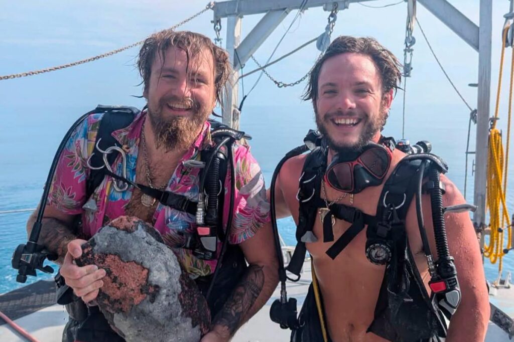 Metal detector leads treasure hunters to ‘exciting’ discovery at legendary 17th-century shipwreck Metal detector leads treasure hunters to ‘exciting’ discovery at legendary 17th-century shipwreck