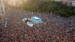 Tens of thousands flood streets to protest Spain border crisis