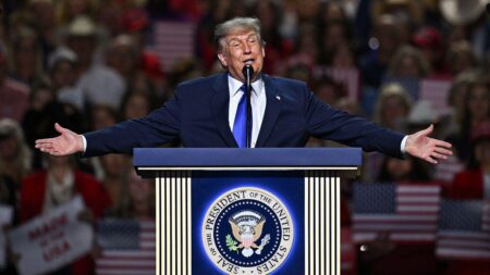 Trump makes stunning first-of-its-kind cash promise in bid to rally GOP voters at Dallas midterm convention